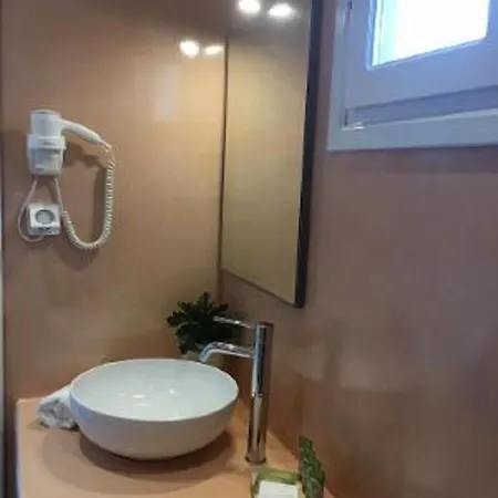 Langas Guest house